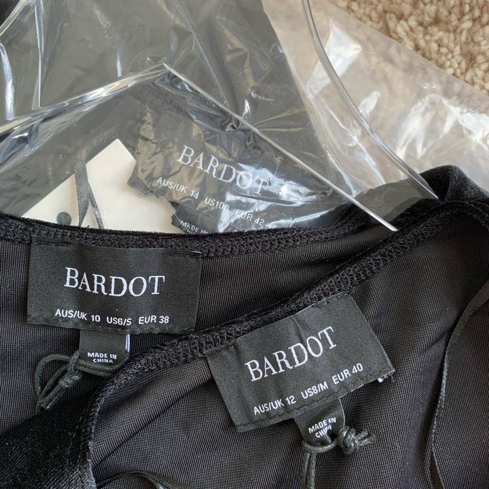 Bardot Bryony Balloon Sleeve Velvet Bodysuit black - Picture 15 of 16